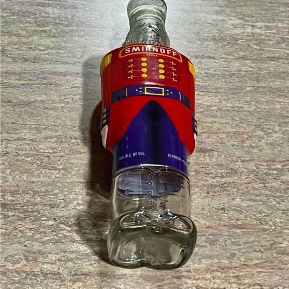 Vintage 1998 Smirnoff vodka Nutcracker empty glass bottle - Picture 4 of 16